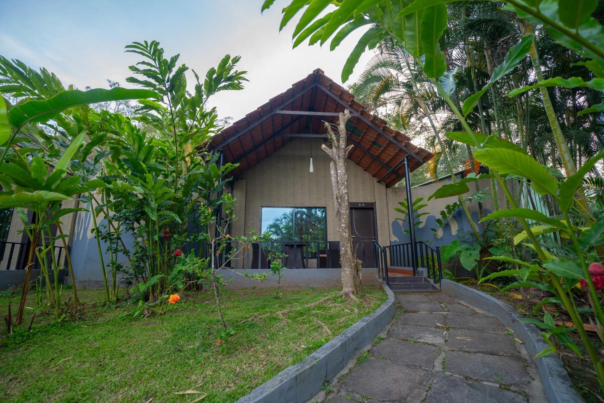 Coorg Jungle Camp Backwater Resort Suntikoppa Exterior photo
